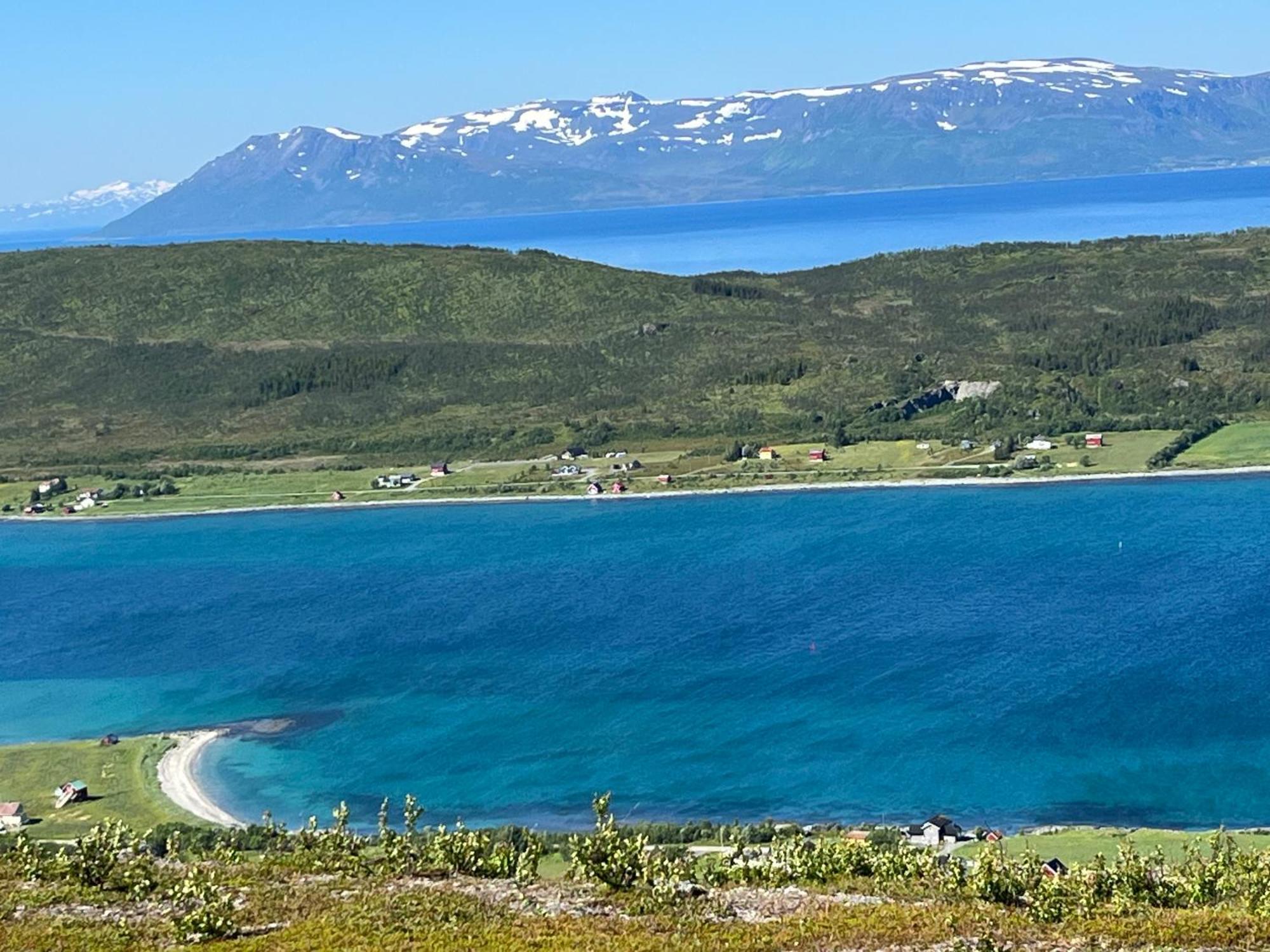 Hos Laura & Valdemar Villa Nord-Lenangen Bagian luar foto