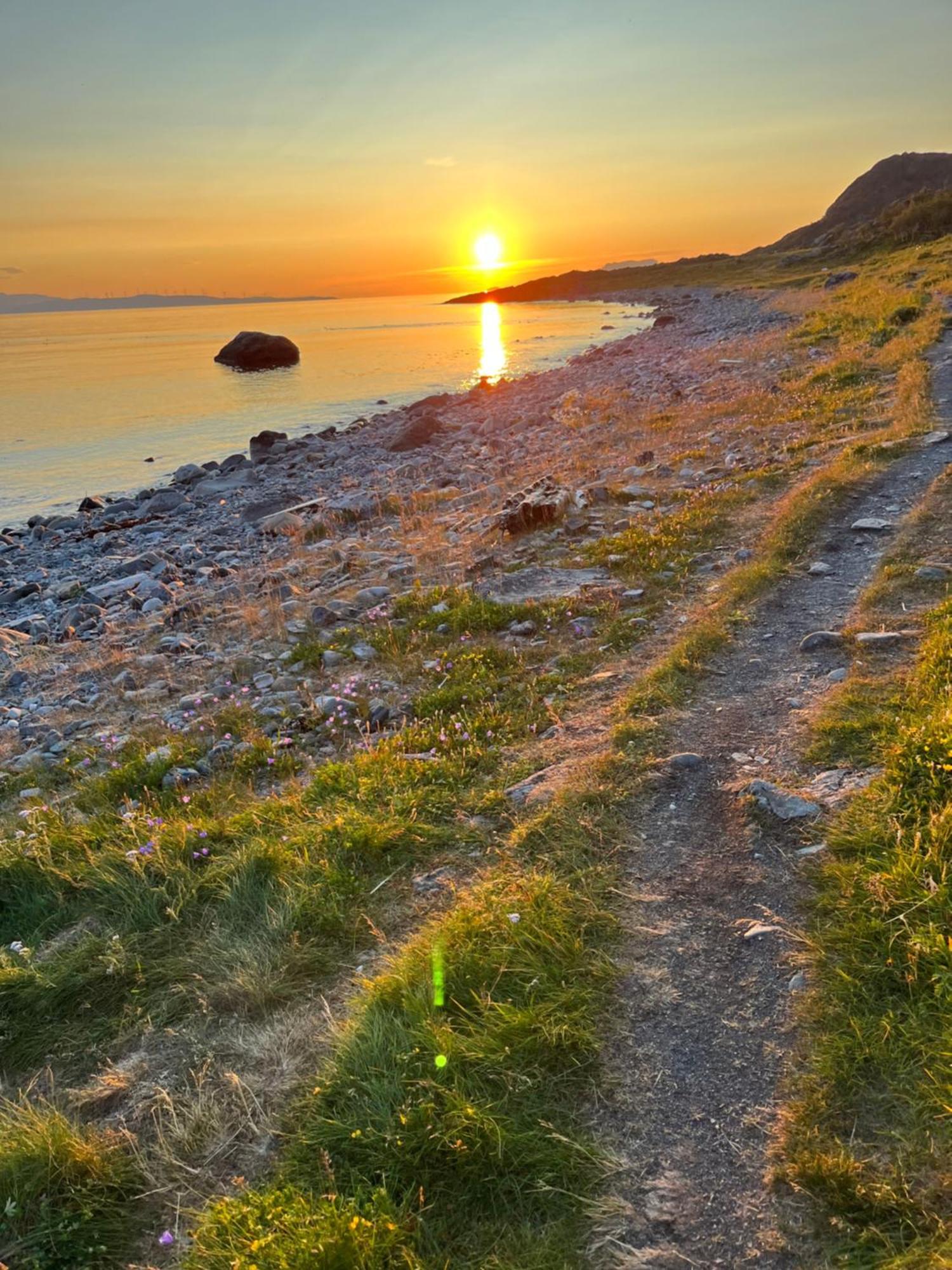 Hos Laura & Valdemar Villa Nord-Lenangen Bagian luar foto