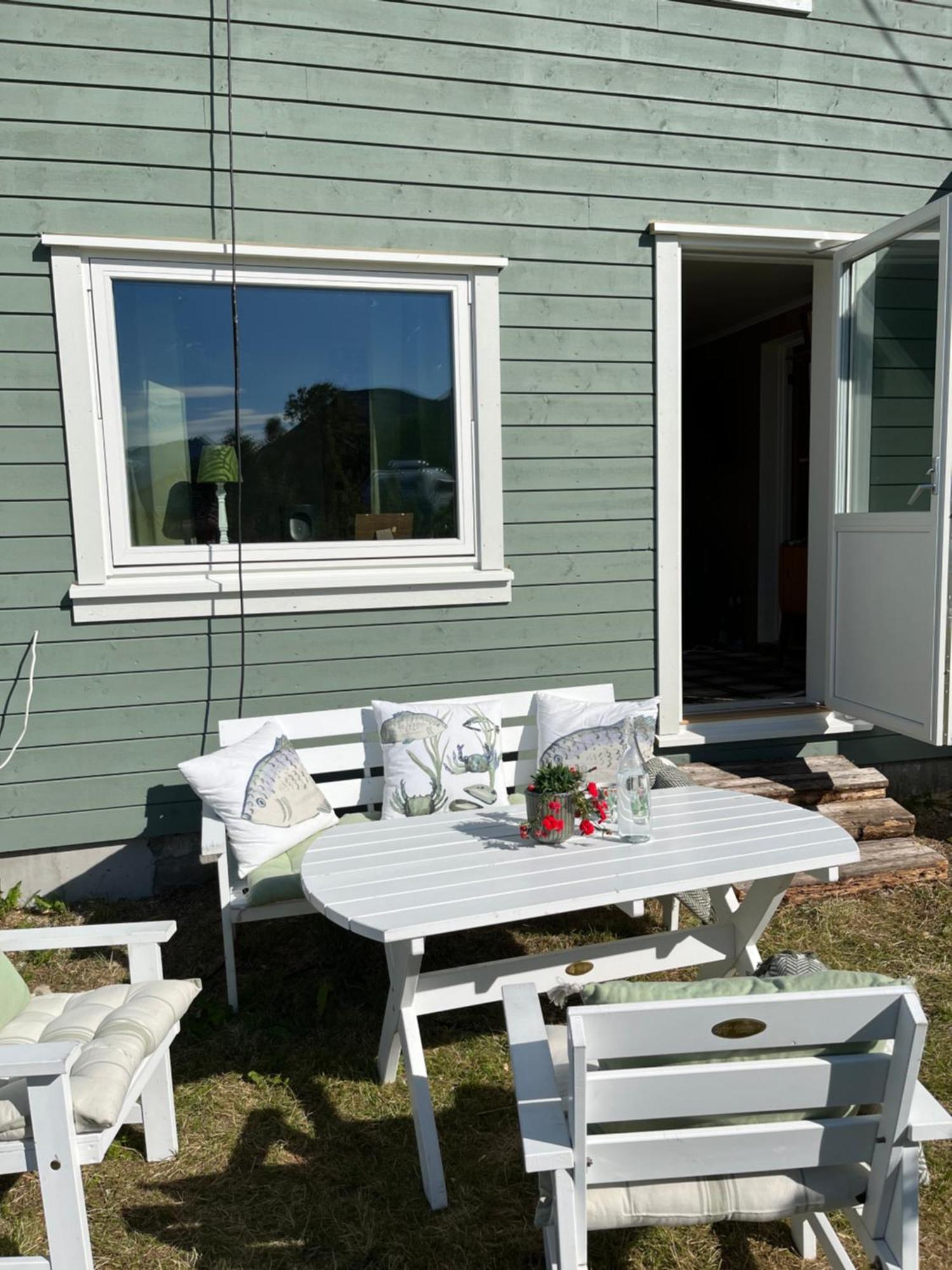 Hos Laura & Valdemar Villa Nord-Lenangen Bagian luar foto